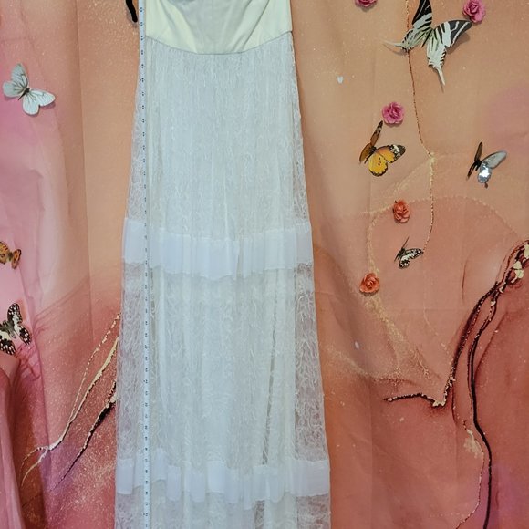 ALICE & OLIVIA white lace strapless maxi dress - Picture 6 of 13